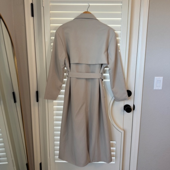 Fall Khaki Trench Coat Small/Medium - Picture 3 of 4